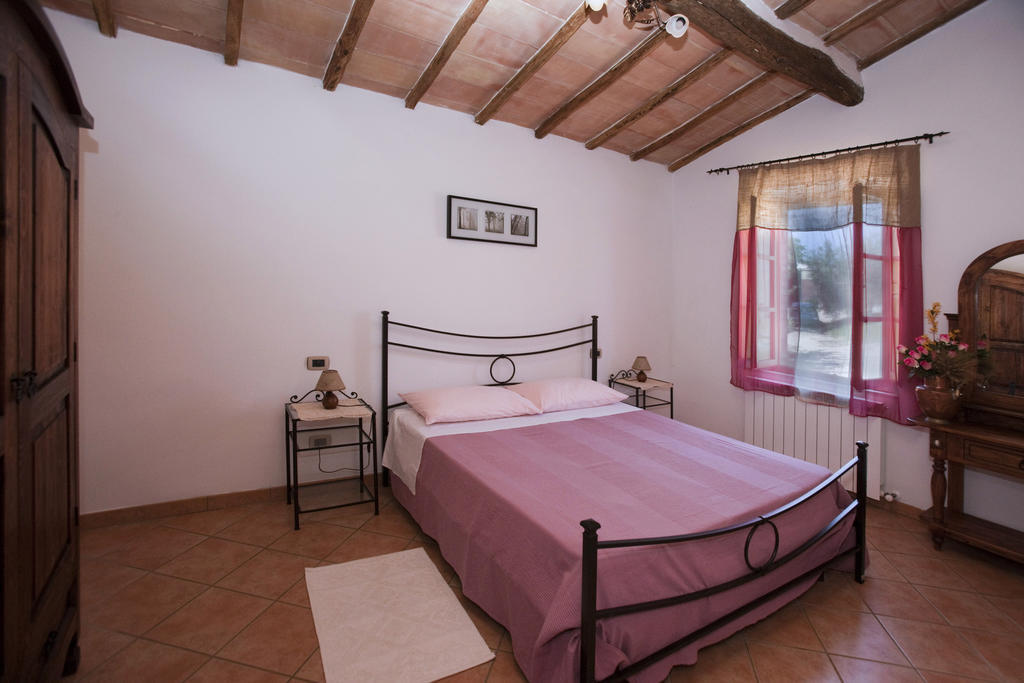 Agriturismo Podere Olivello In Val D'Orcia Montalcino Oda fotoğraf